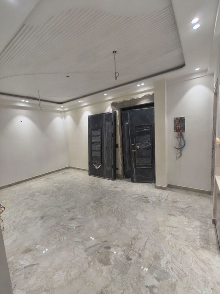 Room, sector 107 3 Bedroom 1485 Sq.Ft. Builder Floor In Sector 107 Noida 10711829