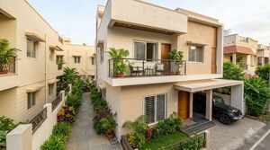 6+ BHK Independent House – Exterior View View at RWA Apartments Sector 26, Sector 26 - for Rent