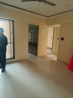 Room in 2 BHK Apartment at Sheth 72 West, Andheri West – for Rent