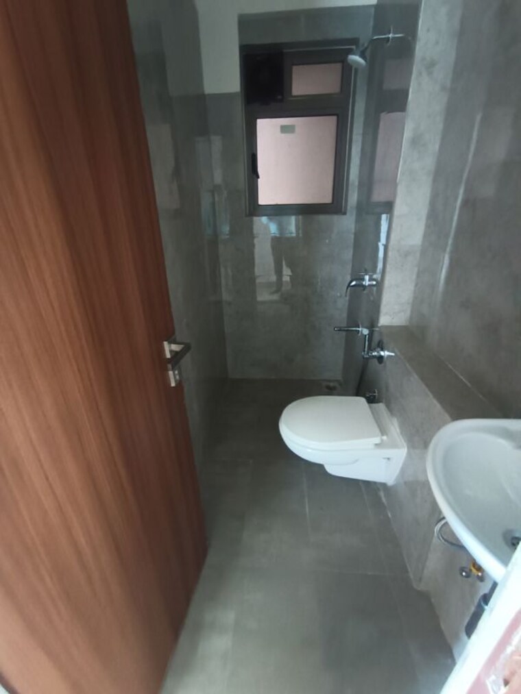 Bathroom, sheth-auris-bliss 2 Bedroom 1000 Sq.Ft. Apartment In Malad West Mumbai 10711862