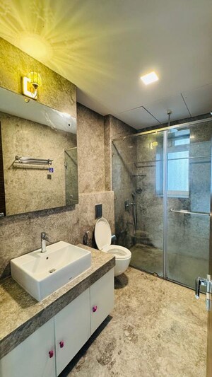 Bathroom in 5 BHK Apartment at Raheja Imperia, Worli – for Sale