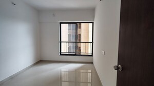 Room in 2 BHK Apartment at Shapoorji Pallonji Joyville Hadapsar Annexe, Hadapsar – for Rent