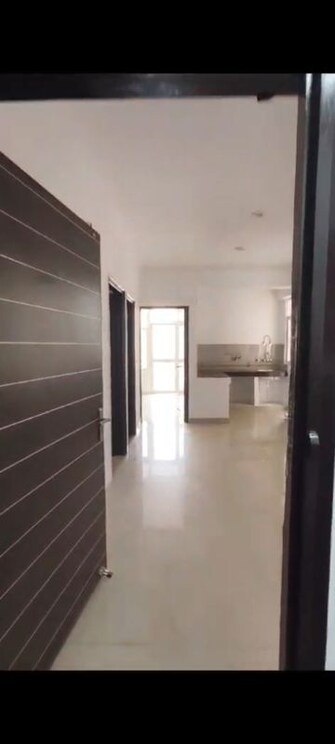 2 BHK 890 Sq.Ft. Apartment in Proview Officer City 2