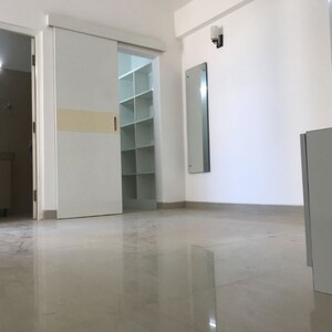 Room in 2 BHK Apartment at Emaar Emerald Estate, Sector 65 – for Rent