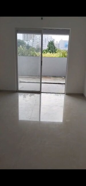 Room in 2 BHK Apartment at Sukhwani Hermosa Casa, Mundhwa – for Rent