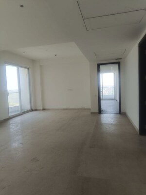 3 BHK Apartment For Rent in Bestech Park View Spa Next, Sector 67