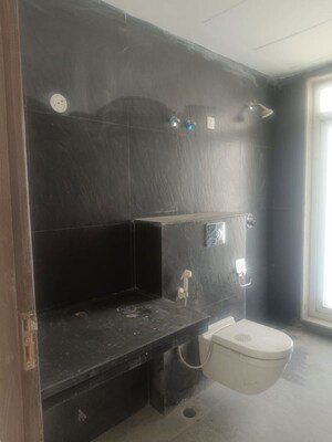 Furnished Amenities in 3 BHK Apartment at Bestech Park View Spa Next, Sector 67 – for Rent