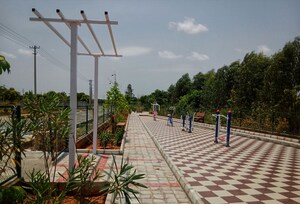  Plot – Garden View at Jangamakote - for Sale