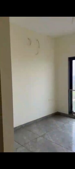 Room in 3 BHK Apartment at Hubtown The Premiere, Andheri West – for Rent