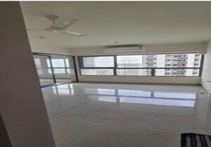 Room in 1 BHK Apartment at Piramal Vaikunth, Balkum Pada – for Rent