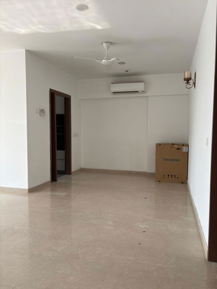 Room, dlf-platinum-residences 4 Bedroom 2486 Sq.Ft. Apartment In Dlf Phase iv Gurgaon 10711939