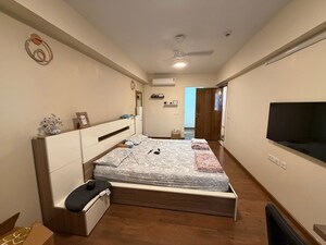 Kitchen in 4 BHK Builder Floor at DLF Platinum Residences, Dlf Phase iv – for Rent