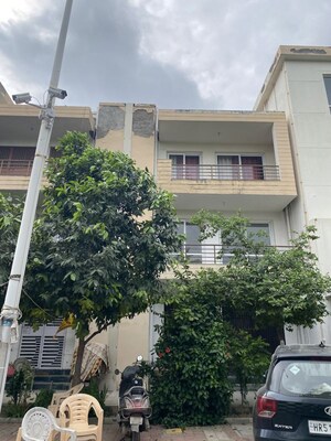 Balcony in 3 BHK Builder Floor at Sector 77 – for Sale