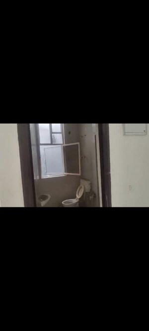 Room in 3 BHK Builder Floor at Sector 36 – for Rent
