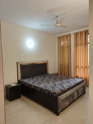 Bedroom in 2 BHK Builder Floor at Unitech Arcadia, South City 2 – for Rent