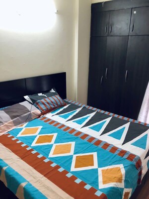 2 BHK Apartment For Rent in Arun Vihar Sector 37, Sector 37