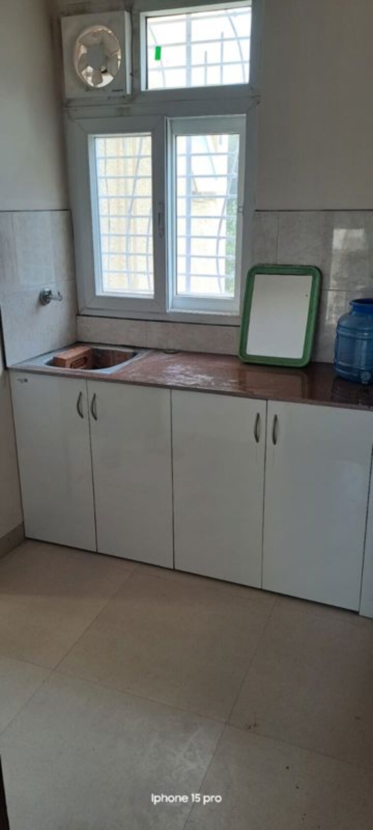 Room, arun-vihar-sector-37 2 Bedroom 750 Sq.Ft. Apartment In Sector 37 Noida 10712048