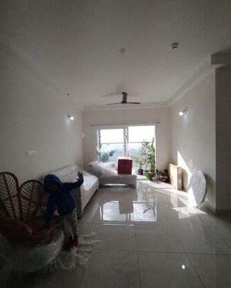 3 BHK 1800 Sq.Ft. Apartment in Prestige Lakeside Habitat