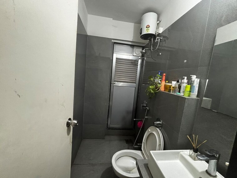 Team Area, mayfair-the-view 2 Bedroom 630 Sq.Ft. Apartment In Vikhroli West Mumbai 10712052