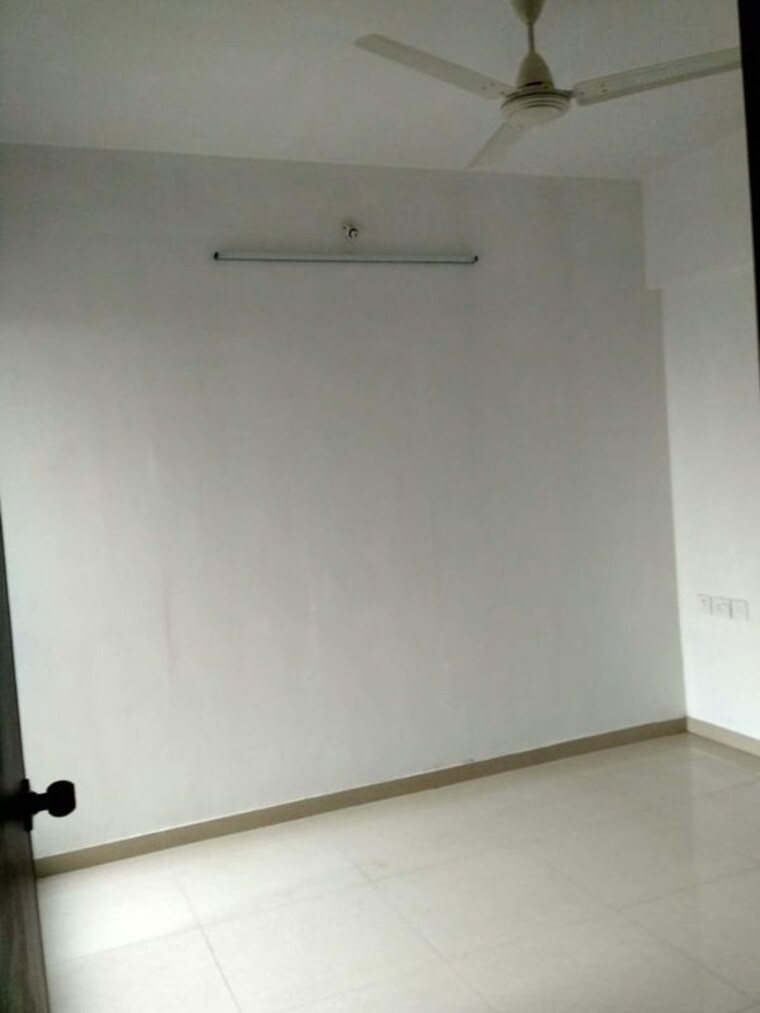 Room, runwal-eirene 2 Bedroom 750 Sq.Ft. Apartment In Balkum Pada Thane 10712065