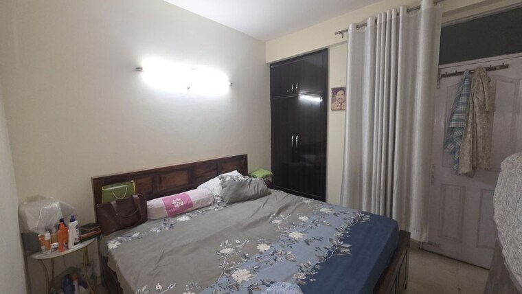 Bedroom, tulip-orange 3 Bedroom 1137 Sq.Ft. Apartment In Sector 70 Gurgaon 10712150