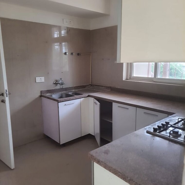 Kitchen, emaar-palm-terraces-select 4 Bedroom 2420 Sq.Ft. Apartment In Sector 66 Gurgaon 10712228