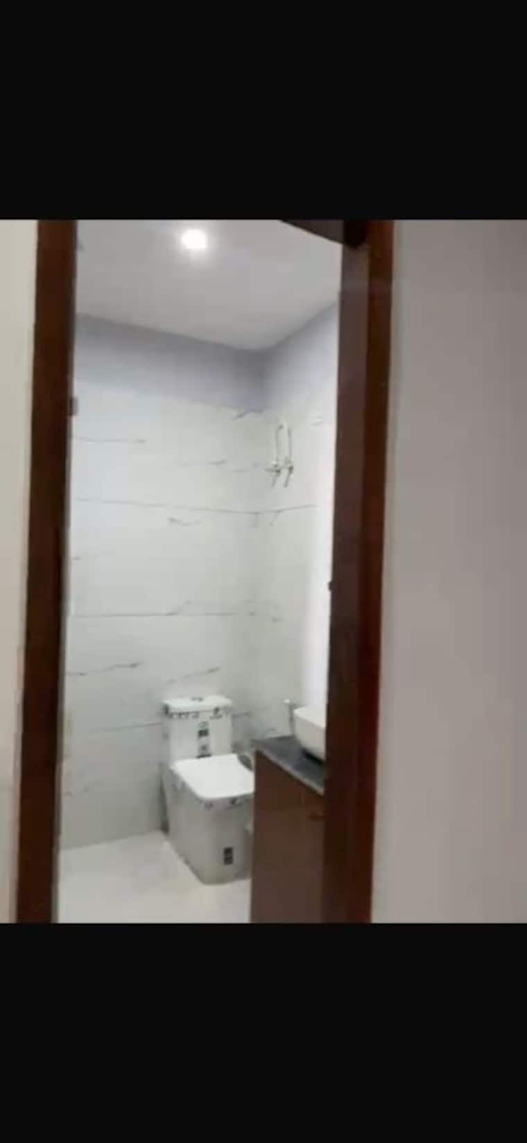 Bathroom, bptp-district-phase-2 3 Bedroom 146 Sq.Yd. Builder Floor In Sector 84 Faridabad 10712184