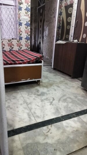 Bedroom in 1 RK Apartment at South Delhi – for Rent