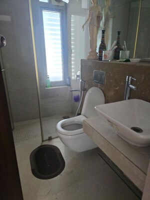 Bathroom in 2 BHK Apartment at Lodha Primo, Parel – for Sale