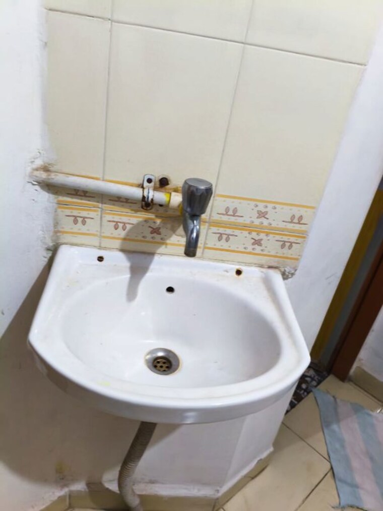 Bathroom, trimurti-residency 2 Bedroom 850 Sq.Ft. Apartment In Badlapur West Thane 10712245
