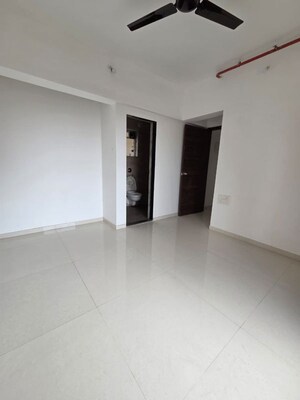 Room in 2 BHK Apartment at Cosmos Habitat, Majiwada – for Rent