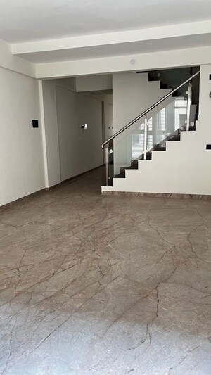Room in 4 BHK Villa at Krishna Sai Dwarka, Kiwale – for Rent
