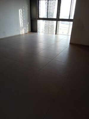 Room in  Office Space at Memnagar – for Rent