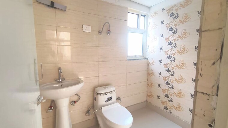 Bathroom, eureka-diya-green-city 2 Bedroom 968 Sq.Ft. Apartment In Raj Nagar Extension Ghaziabad 10712329