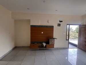 Living Room in 2 BHK Builder Floor at Kumaraswamy Layout – for Rent