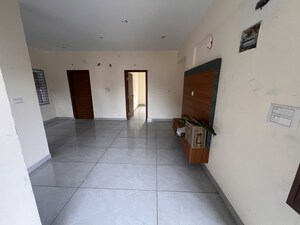 Living Room in 2 BHK Builder Floor at Kumaraswamy Layout – for Rent