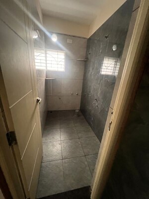 Attached Bathroom in 2 BHK Builder Floor at Kumaraswamy Layout – for Rent