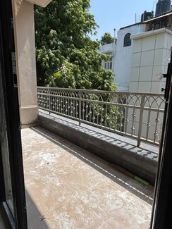 3 BHK +Builder Floor For Rent in Saket