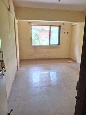 Room in  Office Space at Rosa Manhattan, Ghodbunder Road – for Rent