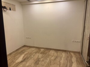 Room in 3 BHK Builder Floor at Shivalik Colony – for Rent