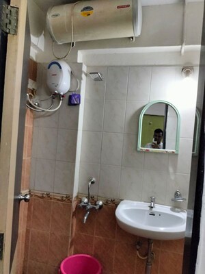 Bathroom in  Pg at Mantri Park, Goregaon East – for Rent
