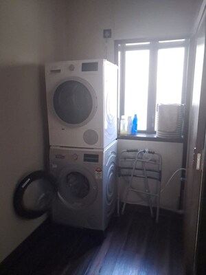 Bathroom in 4 BHK Apartment at Shiv Sagar Estate, Worli – for Rent