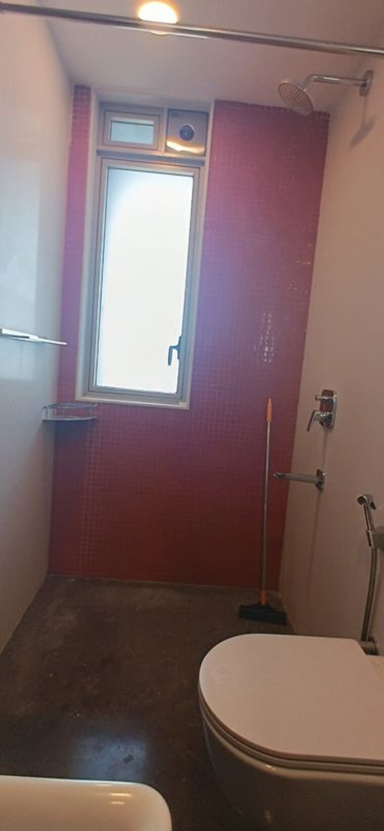 Bathroom, shiv-sagar-estate 4 Bedroom 1300 Sq.Ft. Apartment In Worli Mumbai 10712373