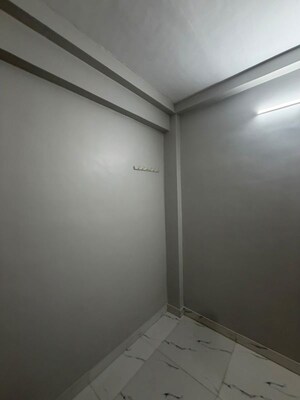 Room in 1 BHK Apartment at Powai Satyam CHS, Powai – for Rent