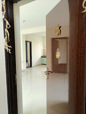 Room in 3 BHK Builder Floor at BPTP Parkland Pride, Sector 77 – for Rent