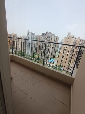 Balcony in 4 BHK Apartment at Sector 76 – for Rent