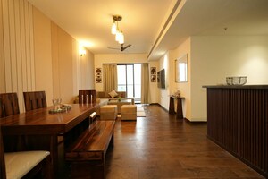 Room in 3.5 BHK Apartment at Krisumi Waterfall Residences, Sector 36a – for Rent