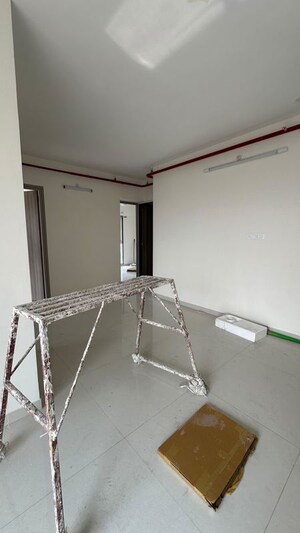 Room in 2 BHK Apartment at Ashar Axis, Majiwada – for Rent