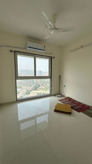 Room in 2 BHK Apartment at Ashar Axis, Majiwada – for Rent