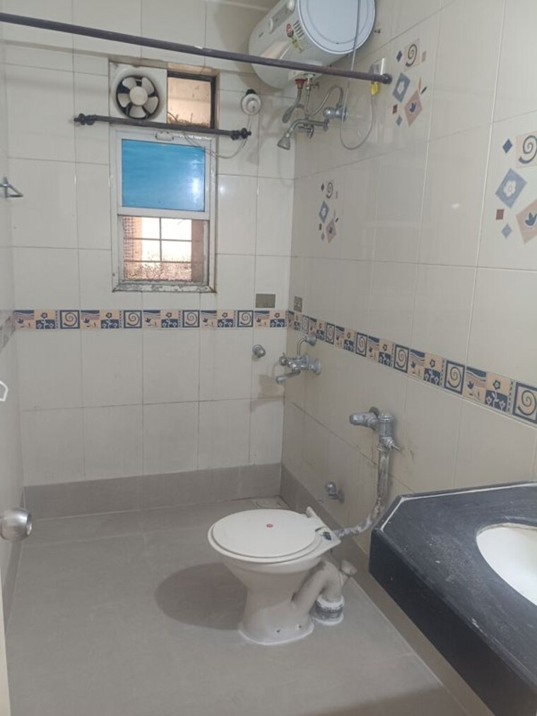 Bathroom, ganga-satellite 3 Bedroom 1600 Sq.Ft. Apartment In Wanwadi Pune 10712425
